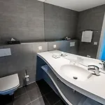 Aquatis فندق 4*