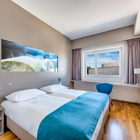 Aquatis 4*