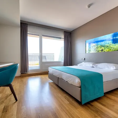 Hotel Aquatis Лозана
