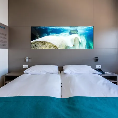 Hotel Aquatis 4*