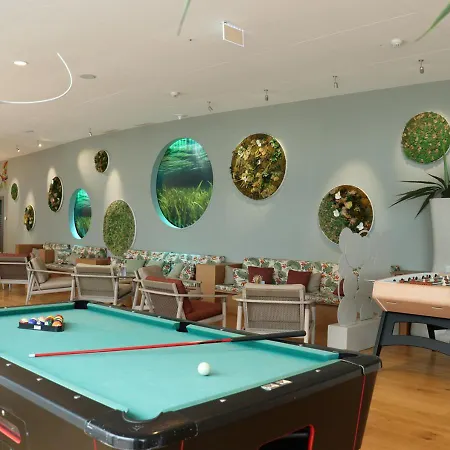 Aquatis Hotel 4*