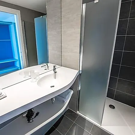 Aquatis Hotel