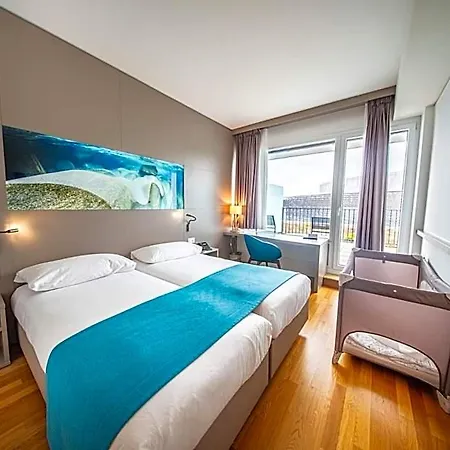 Aquatis Hotel