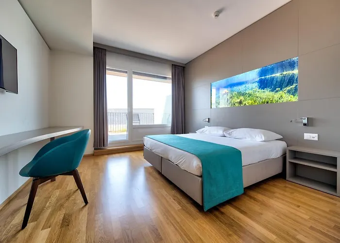 מלון Aquatis לוזאן